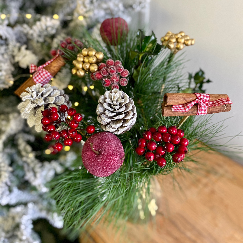 Everlasting Festive Decor  Fresh Christmas Flowers  Free UK Delivery