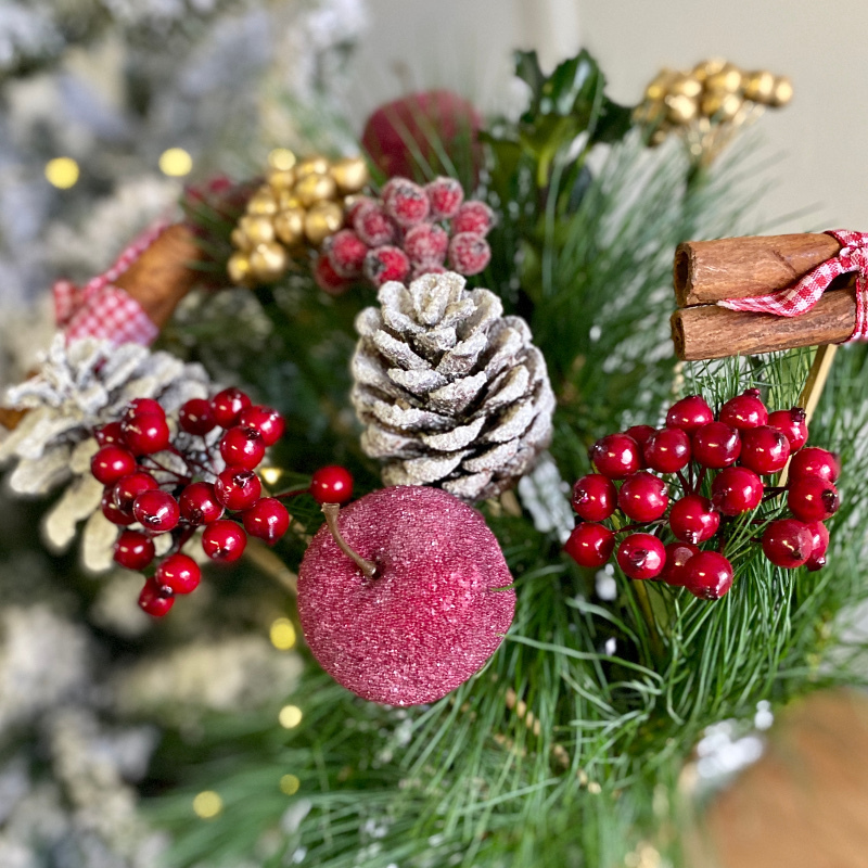 Everlasting Festive Decor  Fresh Christmas Flowers  Free UK Delivery